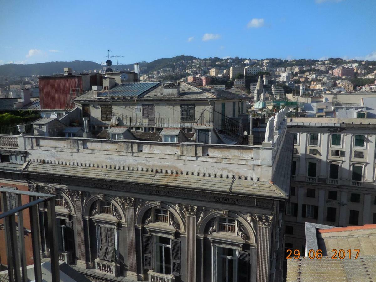 Loft Fronte Cattedrale Génova Exterior foto