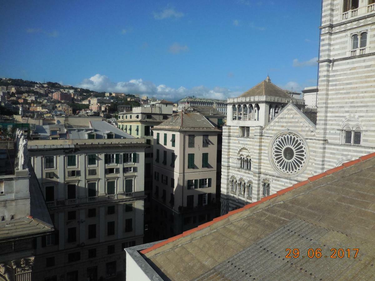 Loft Fronte Cattedrale Génova Exterior foto