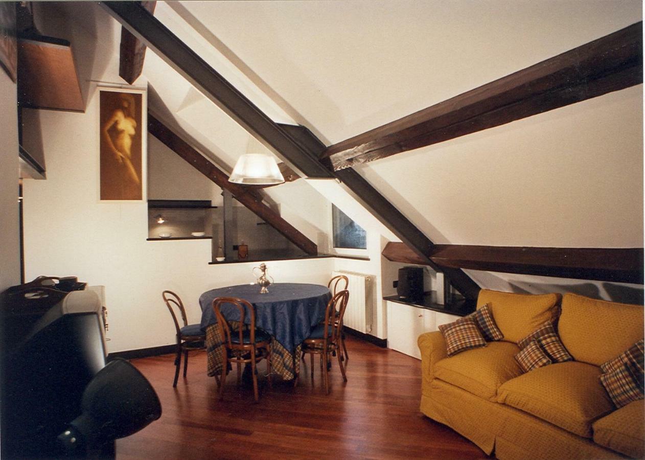 Loft Fronte Cattedrale Génova Exterior foto
